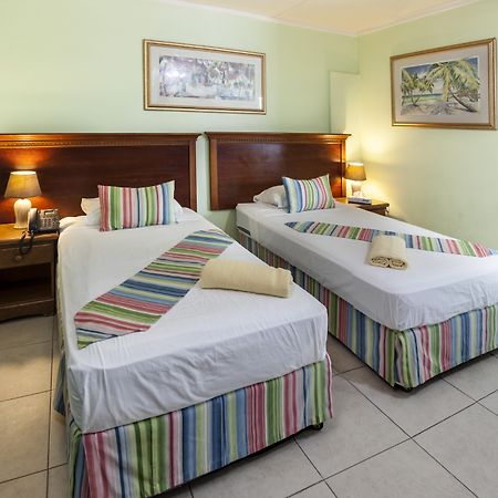 Palm Garden Hotel Barbados Bridgetown Buitenkant foto